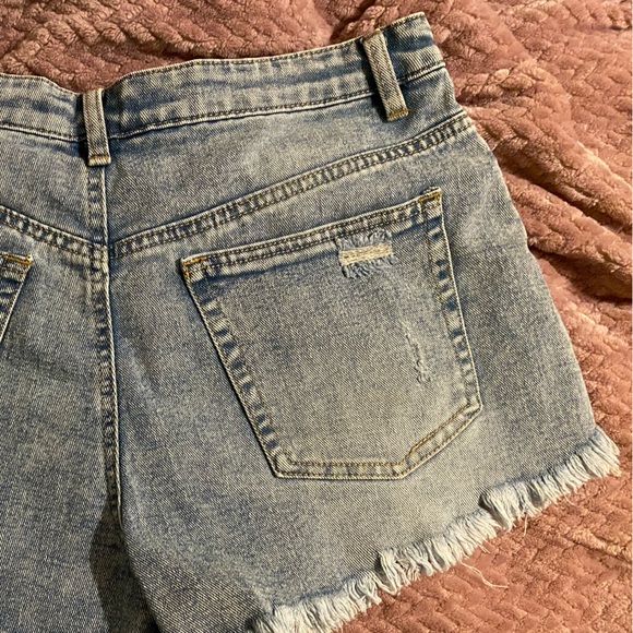 Madden Girl distressed denim shorts/skort - Picture 5 of 5